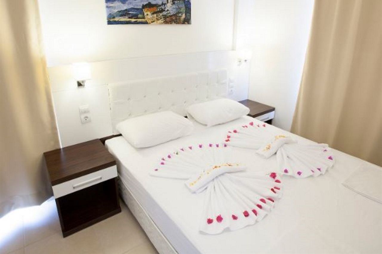 Side Suite Hotel Extérieur photo