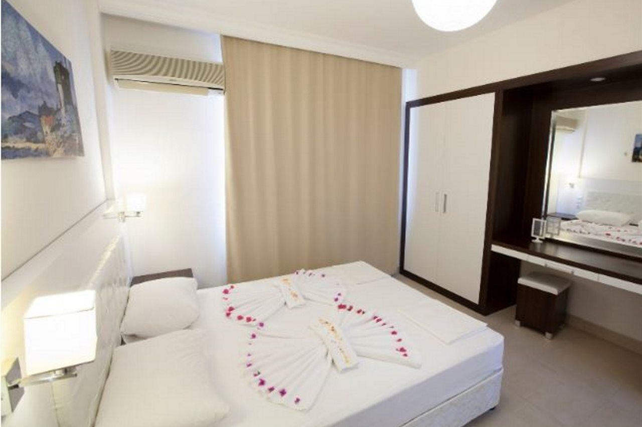 Side Suite Hotel Extérieur photo